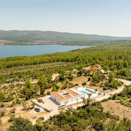 Olea Zadarvillas