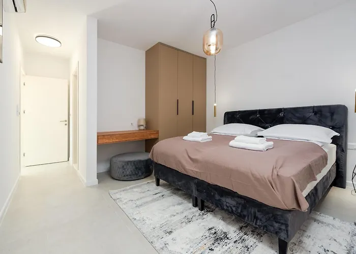 Olea Zadarvillas וילה *