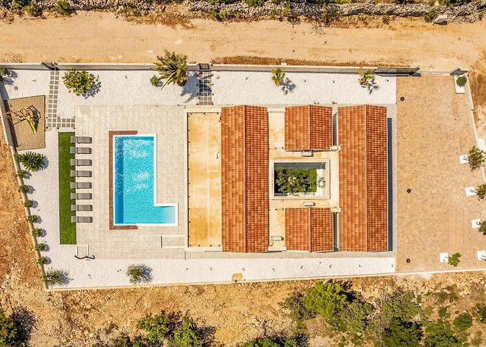 Olea Zadarvillas וילה *