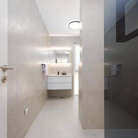 Olea Zadarvillas فيلة *