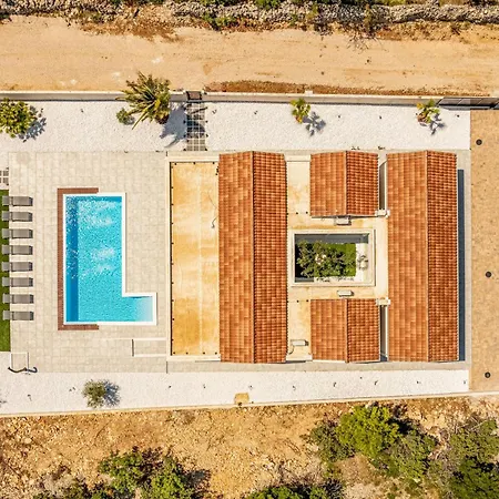 Olea Zadarvillas 别墅 *