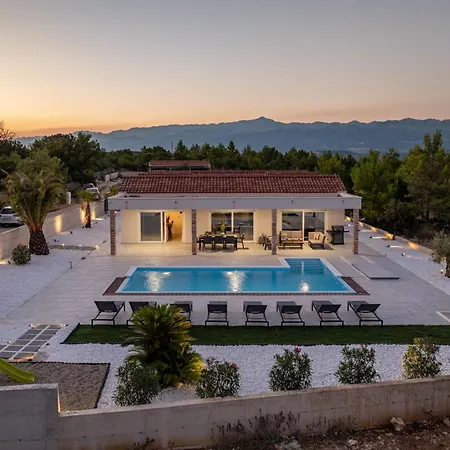 Olea Zadarvillas 别墅 *