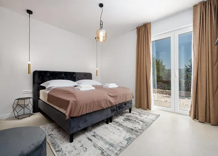 Olea Zadarvillas *